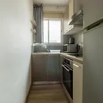 1br - Views - Deli Cafe 아파트