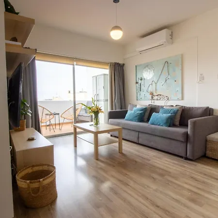 1br - Views - Deli Café Nicosia