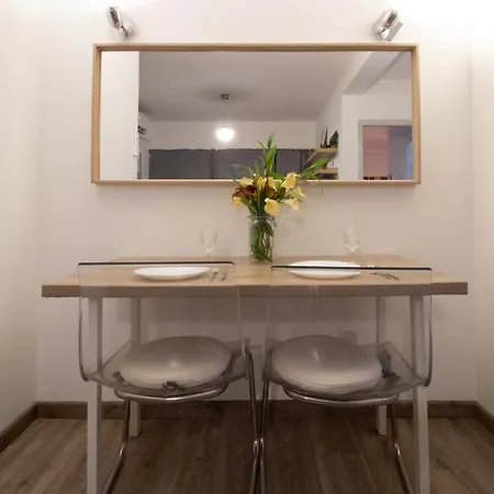 1br - Views - Deli Café * Nicosia